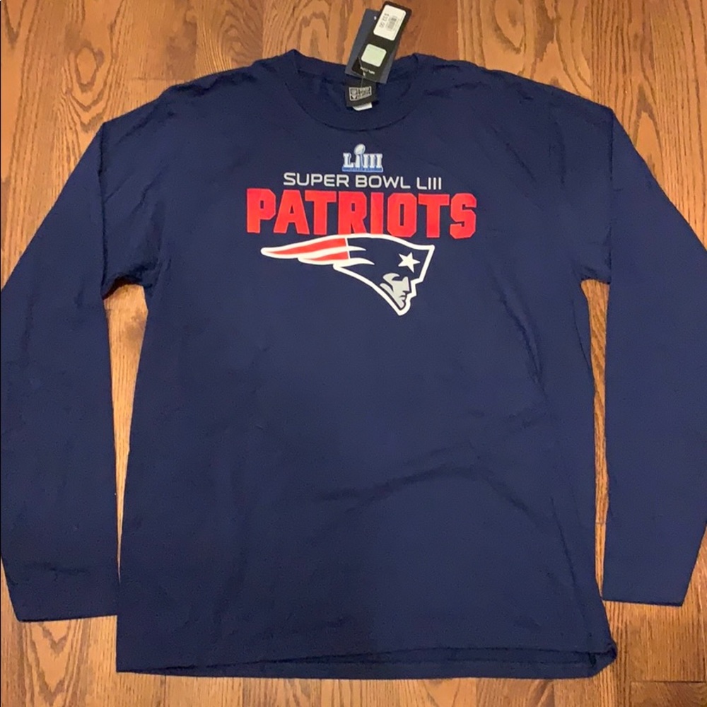 NFL Patriots Long Sleeve Shirt size L new with tag